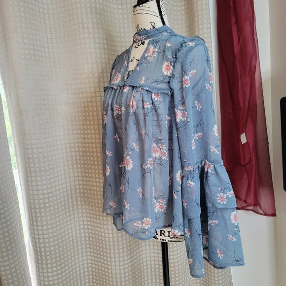 AEO Chiffon Floral Blouse - Picture 4 of 13